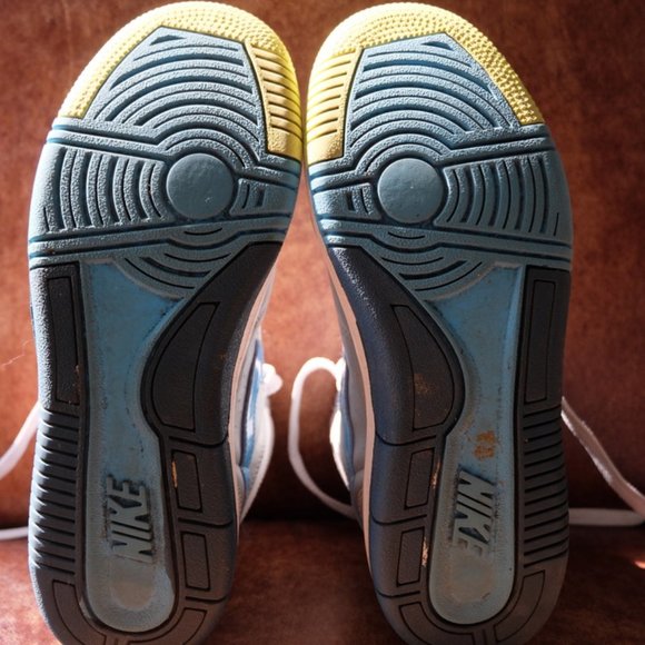 Vintage Silver Nike Court Force High Tops - Picture 3 of 7